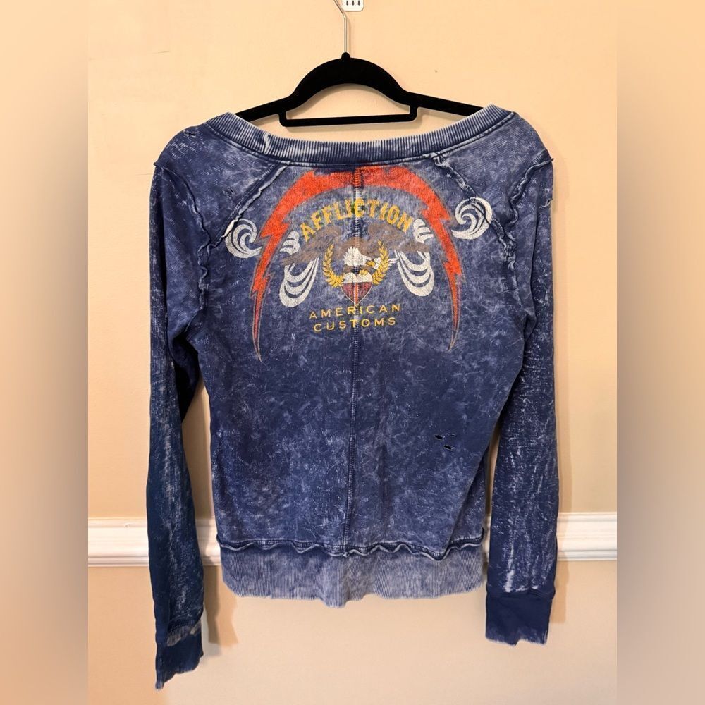 Affliction Blue Graphic top Size L - Picture 3 of 9